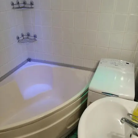 Apartment по улице большая васильковская, 101 Kyiv