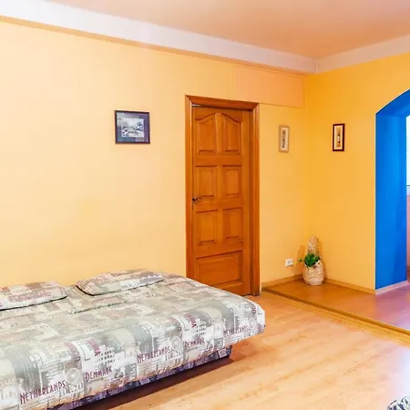 по улице большая васильковская, 101 Apartment *