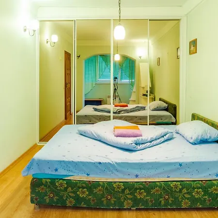 по улице большая васильковская, 101 Apartment *